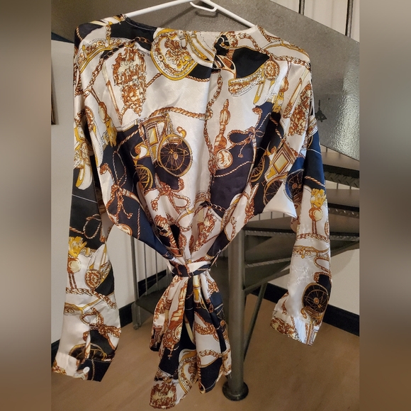 Blouse with Tie Waist - Picture 5 of 5